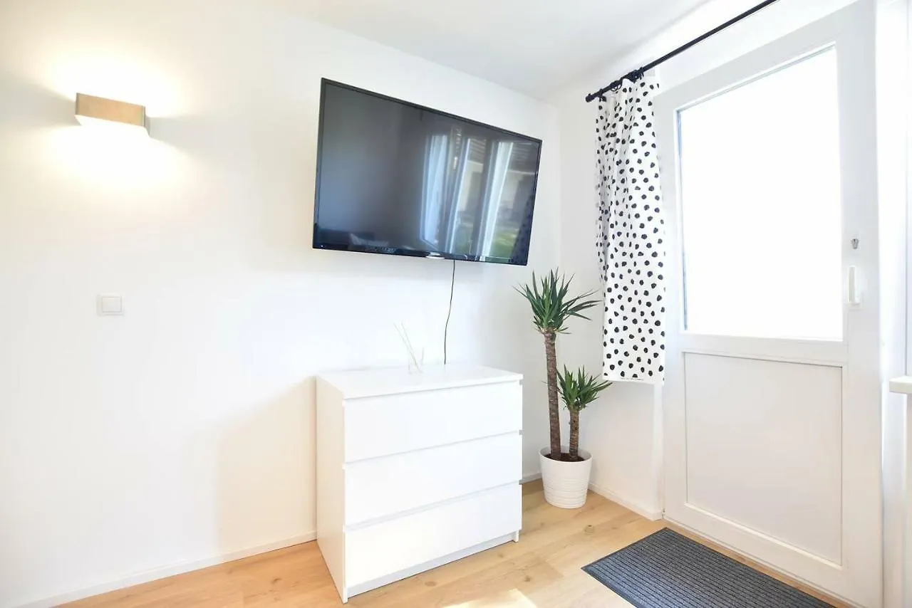 Modernes Studio Apartment In Ruhiger Lage Innsbruck